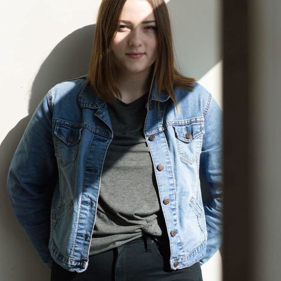 Meet your Posher, Molly - Picture 1 of 1